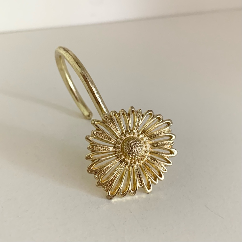 Gold Flower Hook